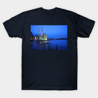 Ortaköy & the first bridge of Bosphorus T-Shirt